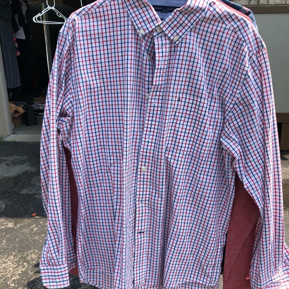 Various button down shirts - Picture 5 of 6